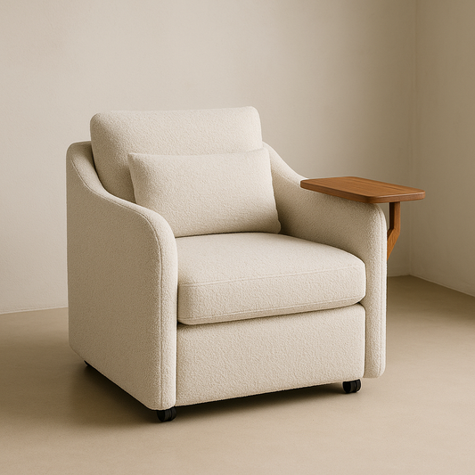 Fauteuil en tissu bouclé beige avec tablette en bois